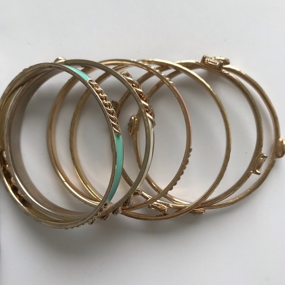 Set of 6 bracelets gold tone - Picture 2 of 7